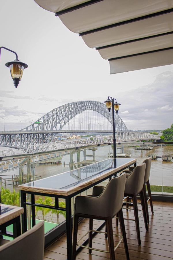 Harris Hotel Samarinda Eksteriør billede
