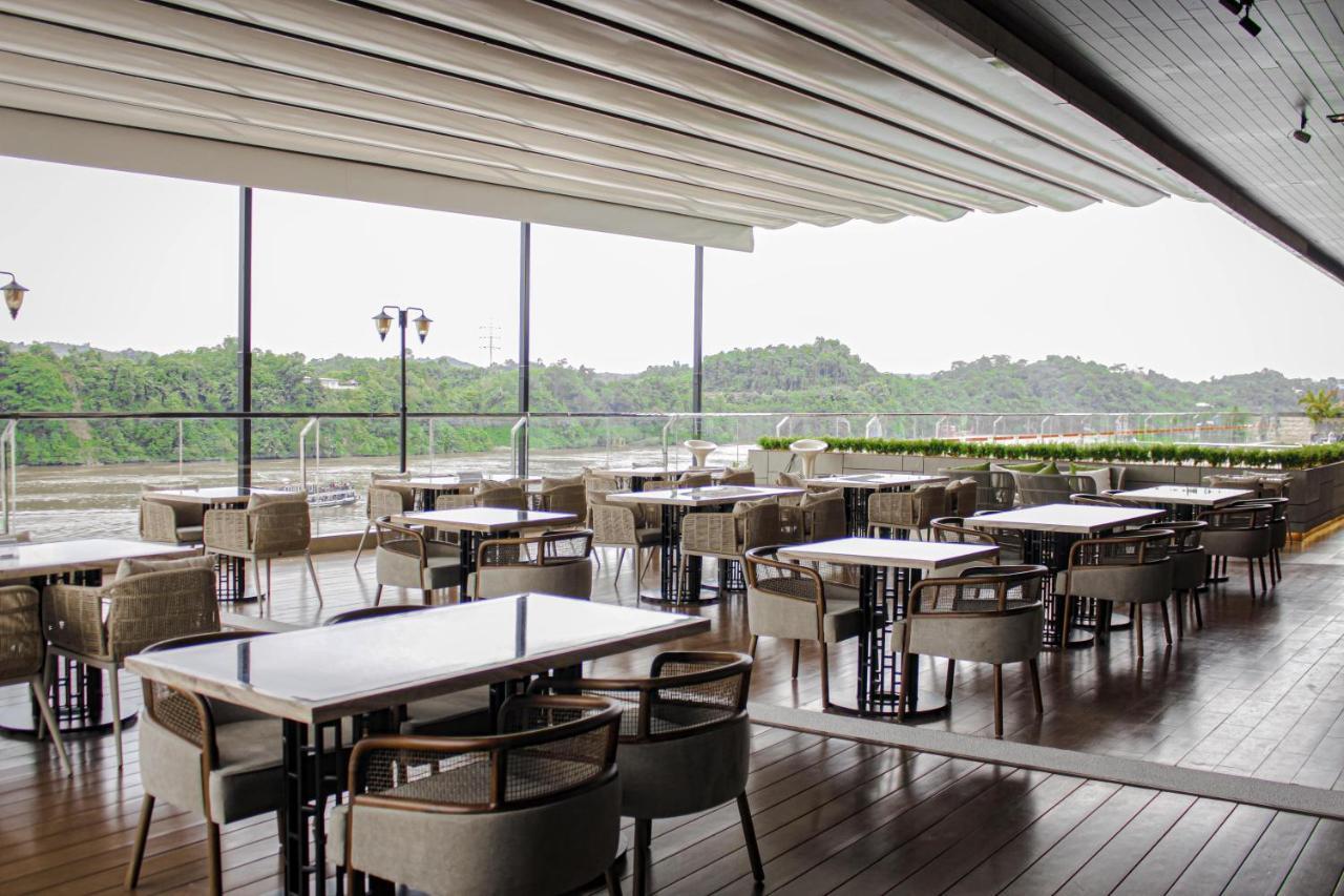 Harris Hotel Samarinda Eksteriør billede